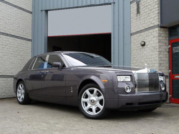 愛用するロールスロイスには